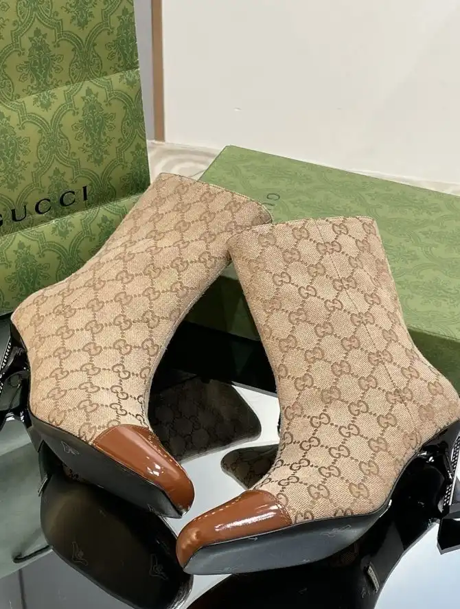 hype Gucci Boots