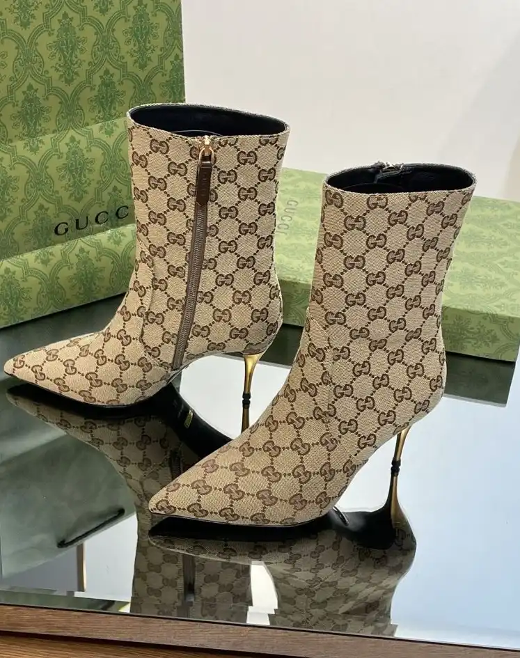 hype Gucci Boots