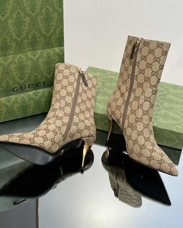 hype Gucci Boots