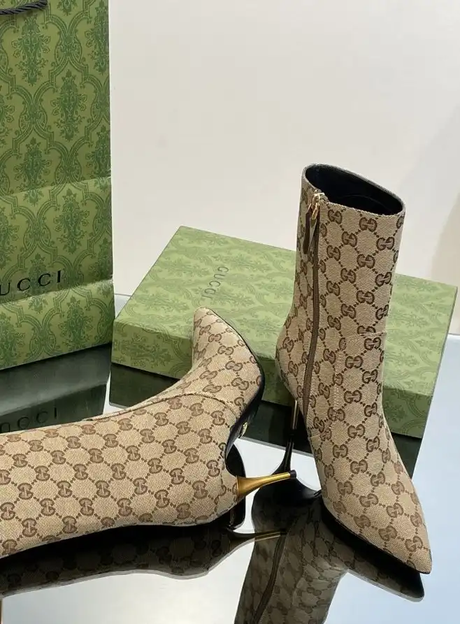 hype Gucci Boots