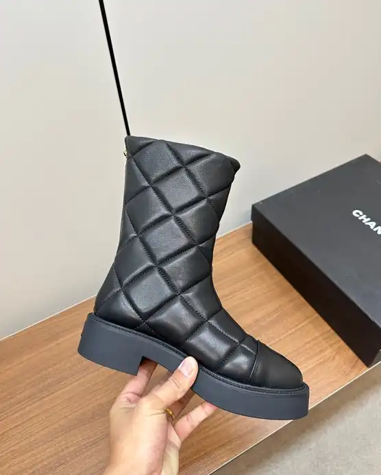 hype Chanel Boots