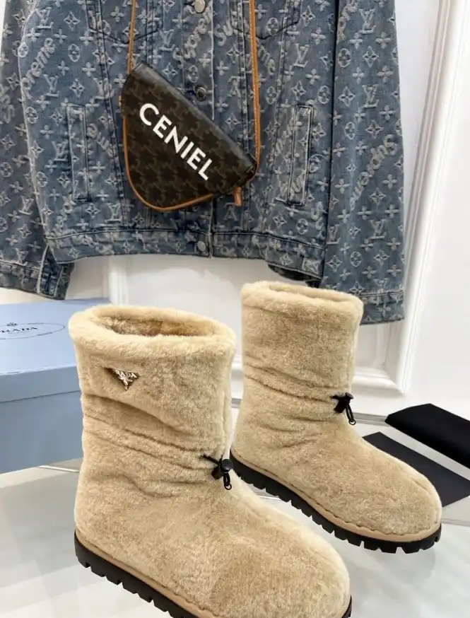 hype Prada Boots