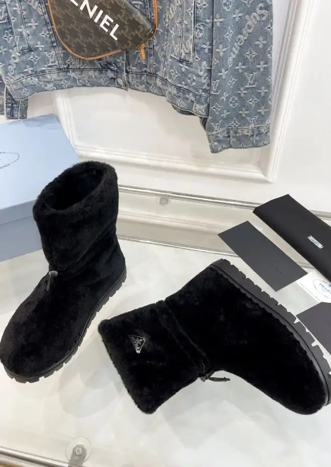 hype Prada Boots