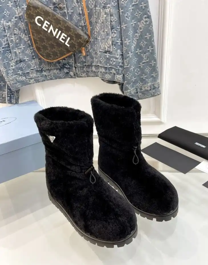 hype Prada Boots