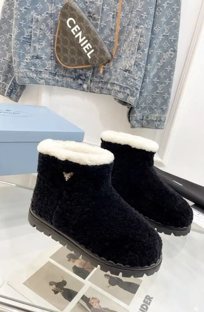 hype Prada Boots