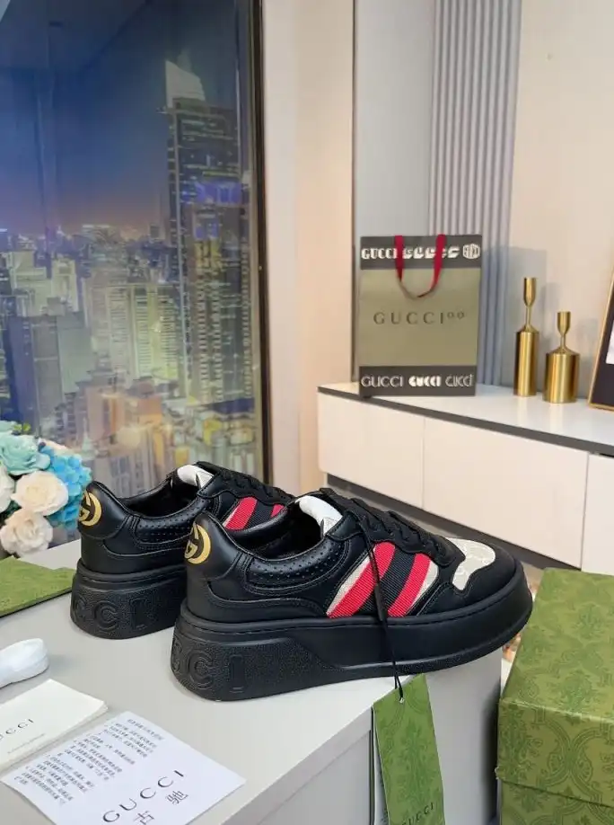 hype Gucci Sneakers