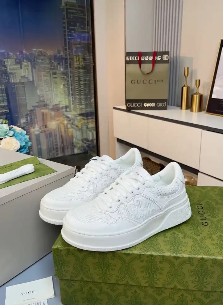 hype Gucci Sneakers