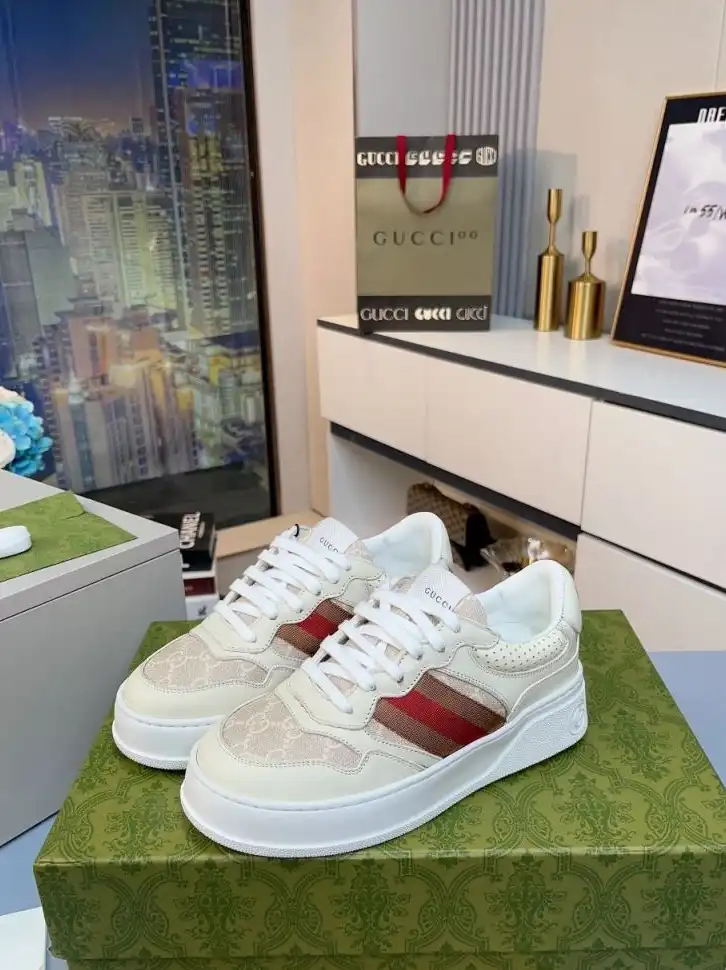 hype Gucci Sneakers