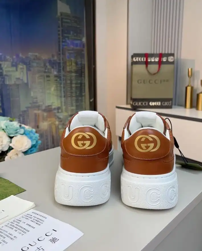 hype Gucci Sneakers