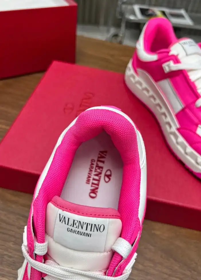 hype Valentino Sneakers