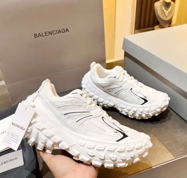 hype Balenciaga Sneakers