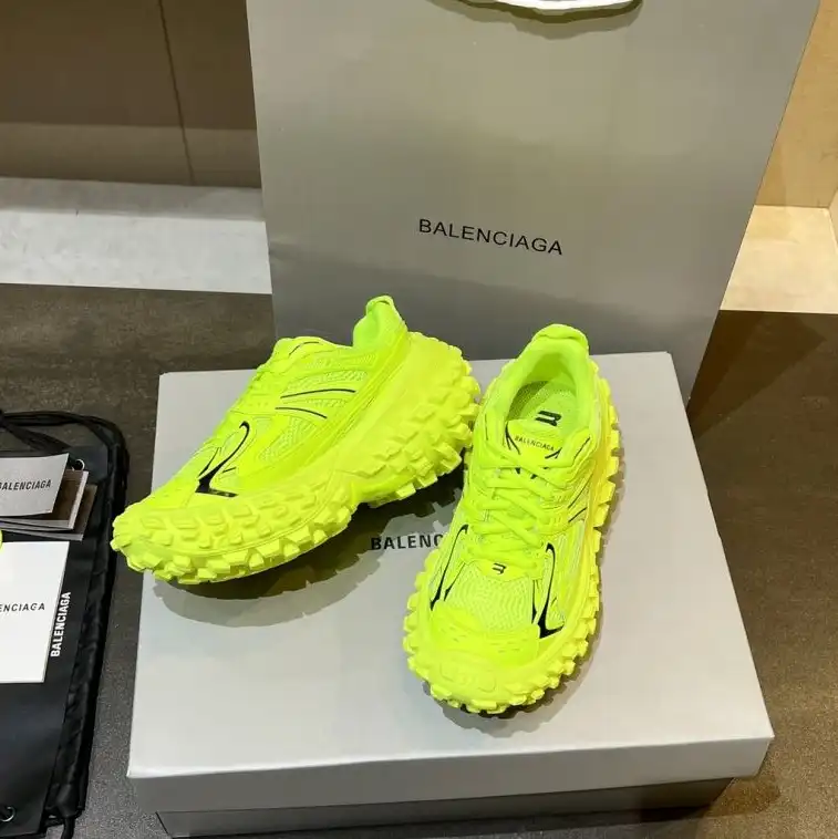 hype Balenciaga Sneakers