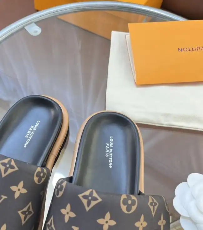 hype LV Slippers