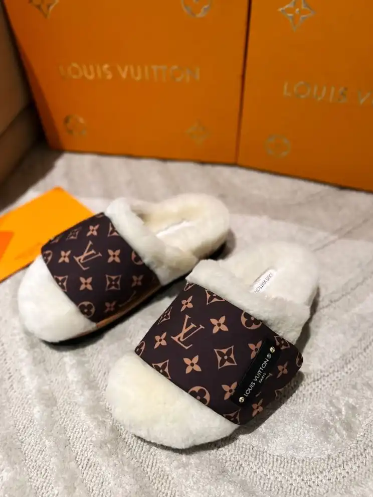 hype LV Slippers