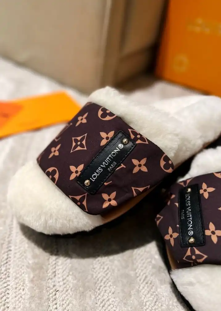 hype LV Slippers