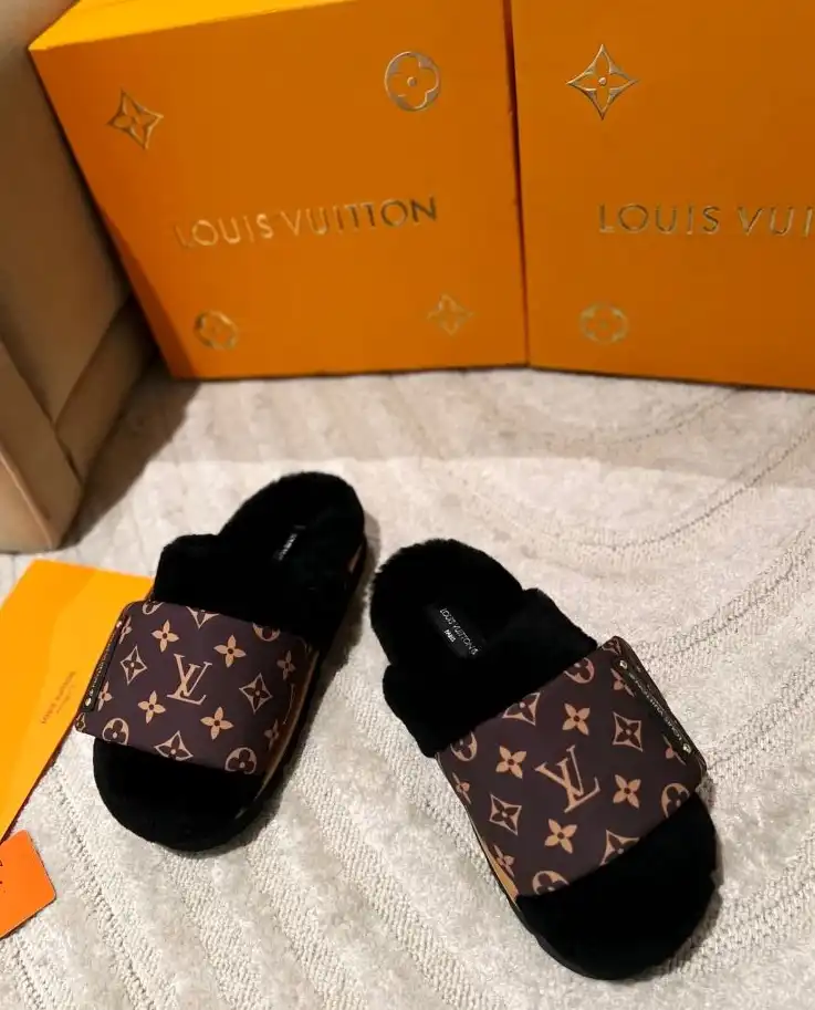 hype LV Slippers