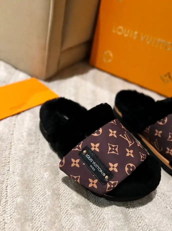 hype LV Slippers