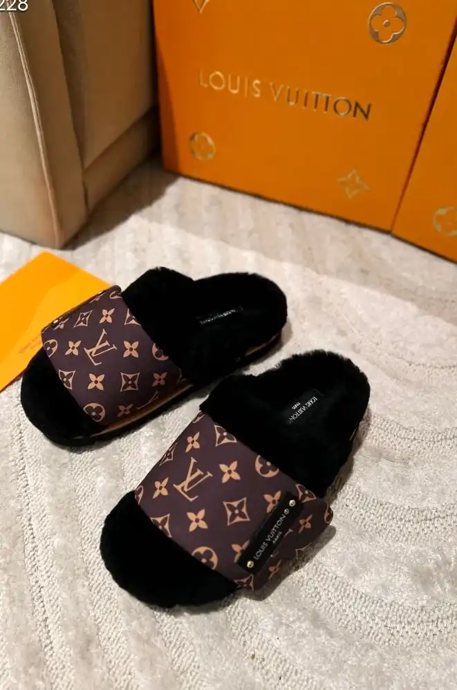 hype LV Slippers