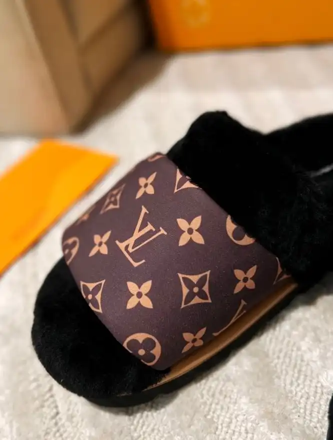 hype LV Slippers