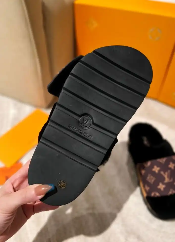 hype LV Slippers