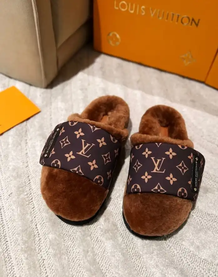 hype LV Slippers