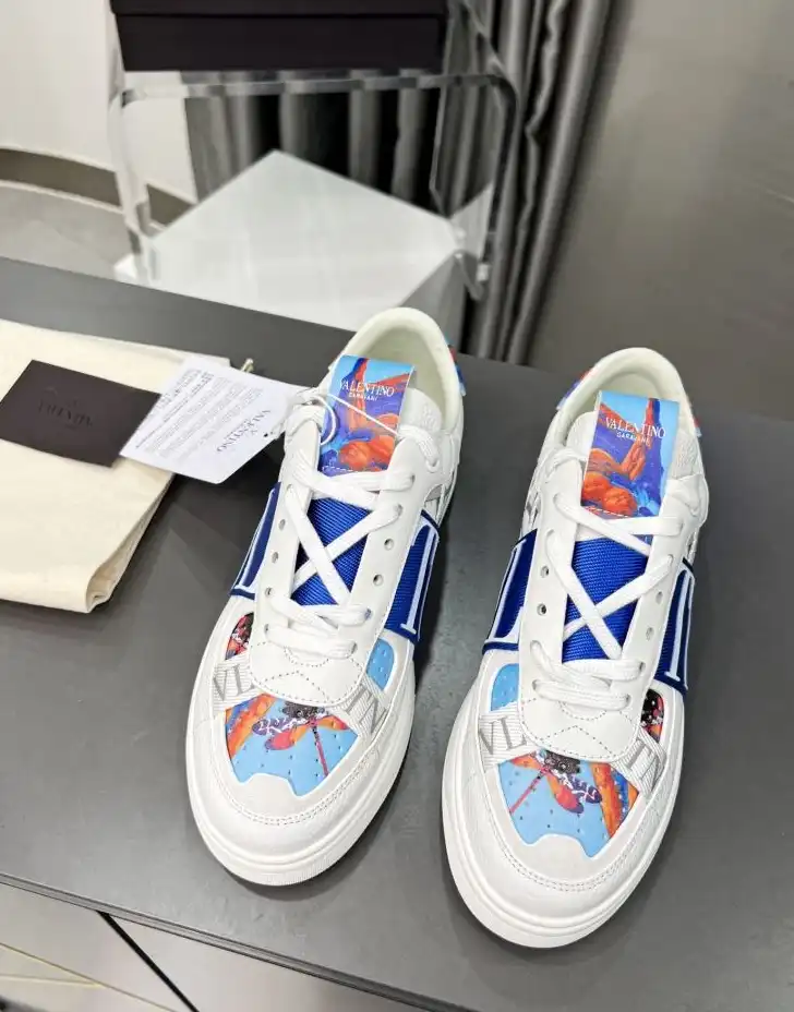 hype Valentino Sneakers