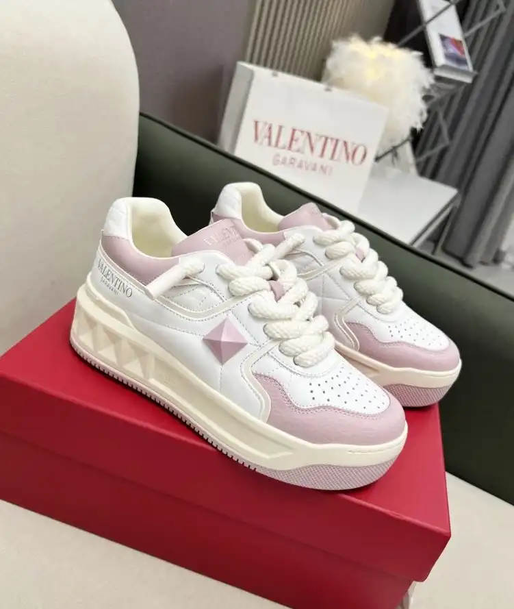 hype Valentino Sneakers