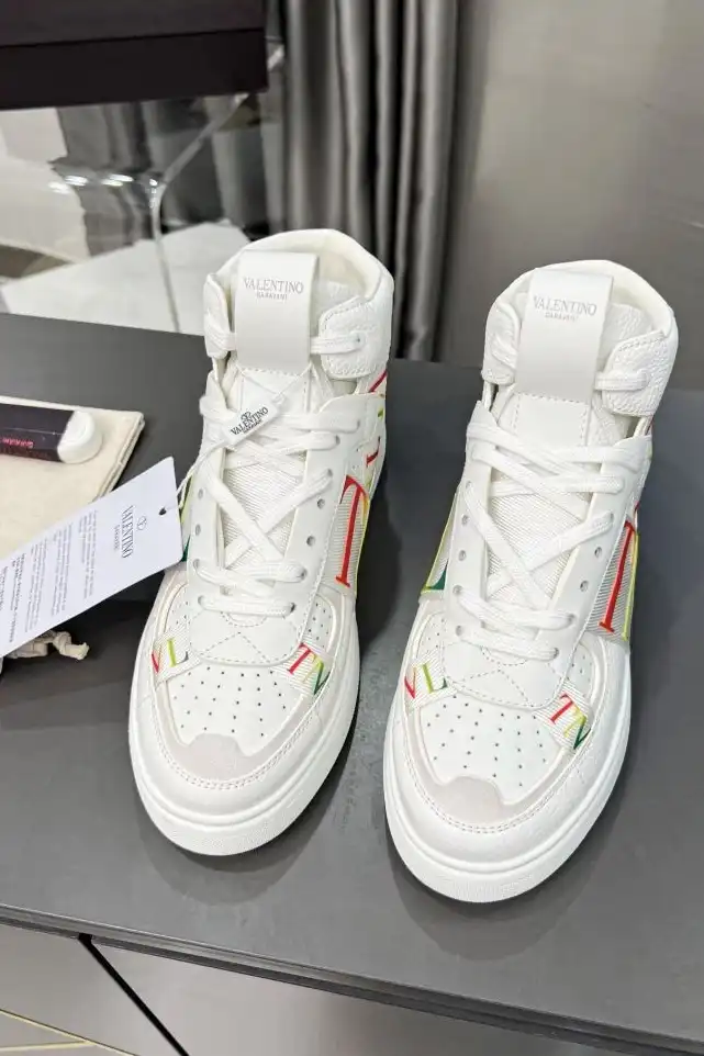 hype Valentino Sneakers