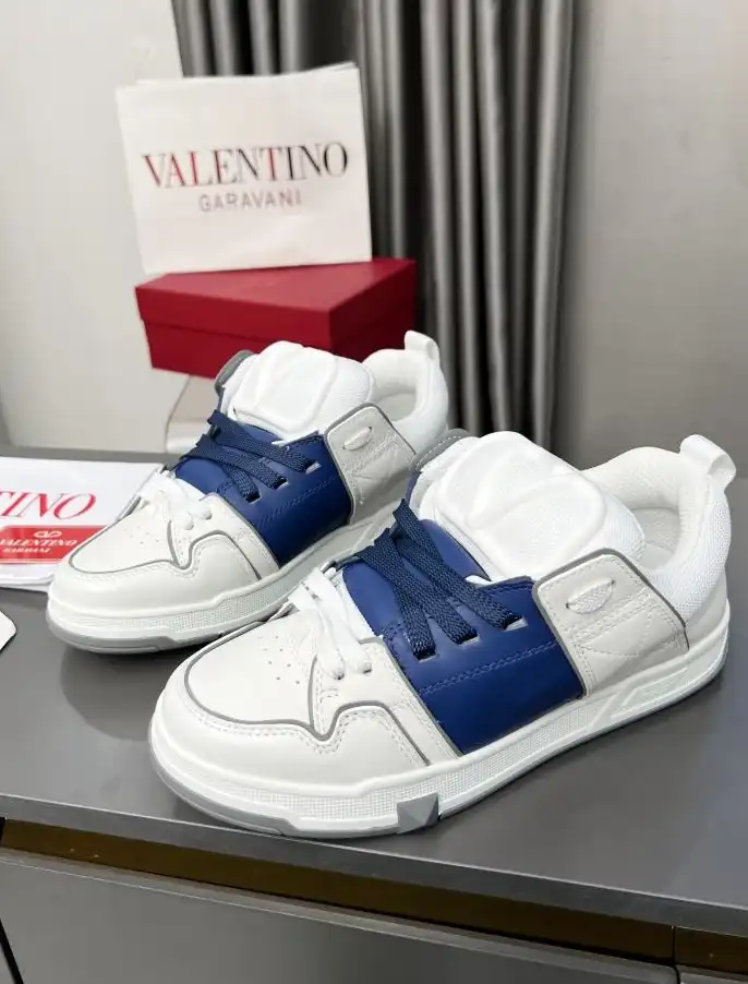 hype Valentino Sneakers