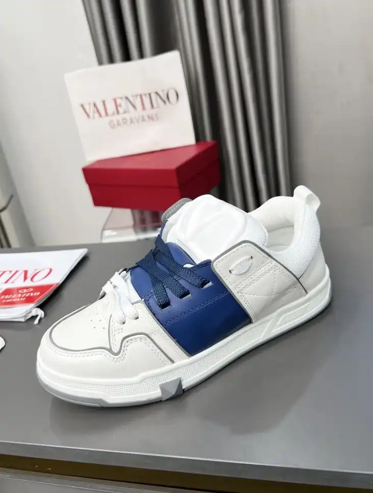 hype Valentino Sneakers