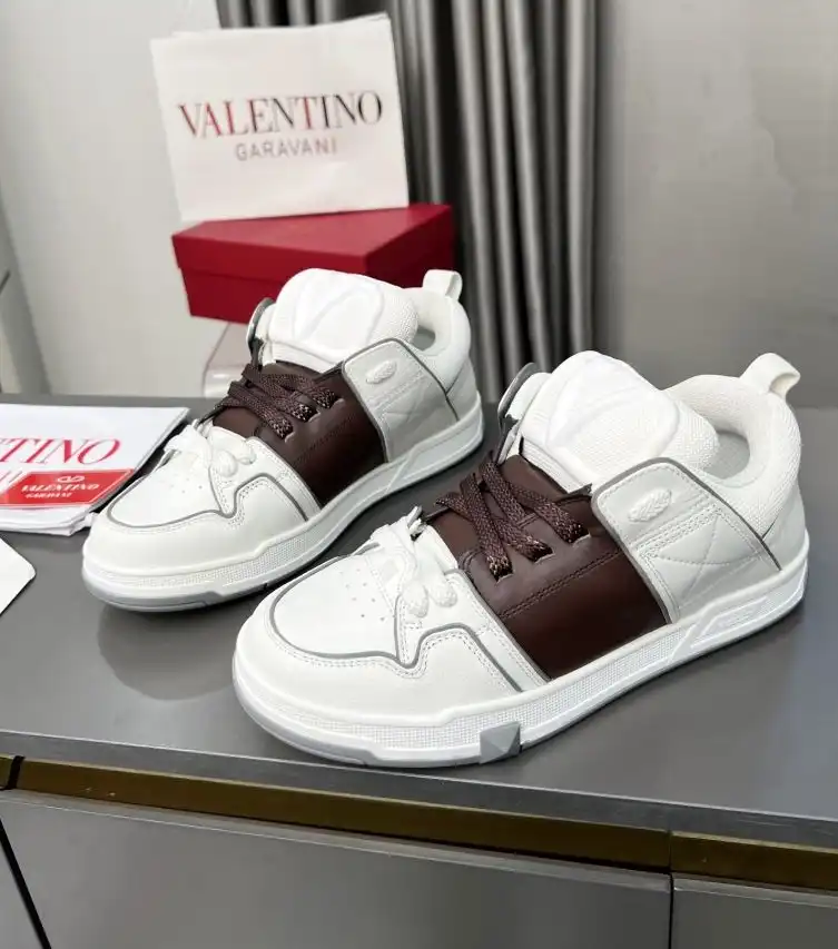 hype Valentino Sneakers