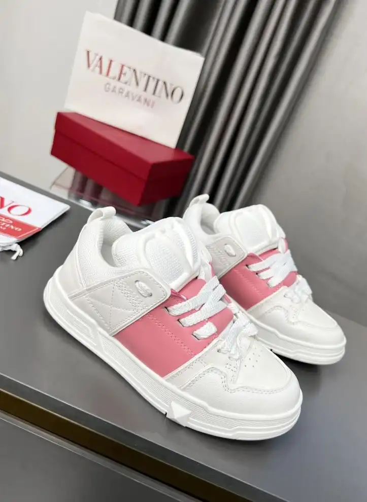 hype Valentino Sneakers