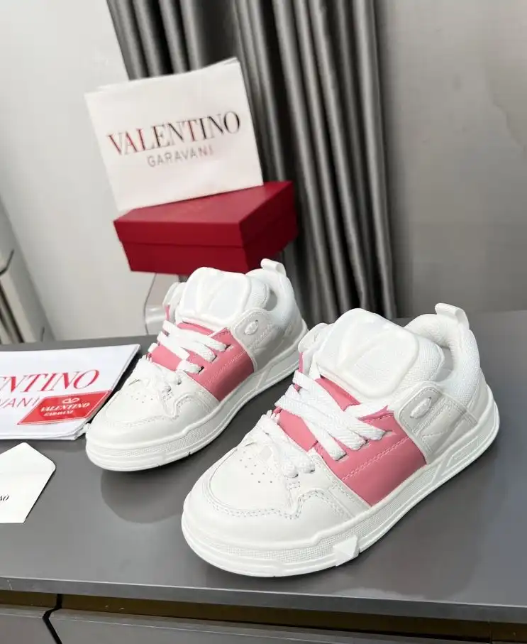 hype Valentino Sneakers