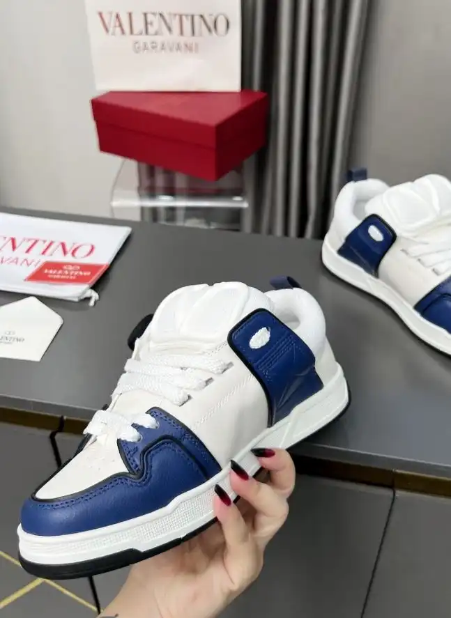 hype Valentino Sneakers