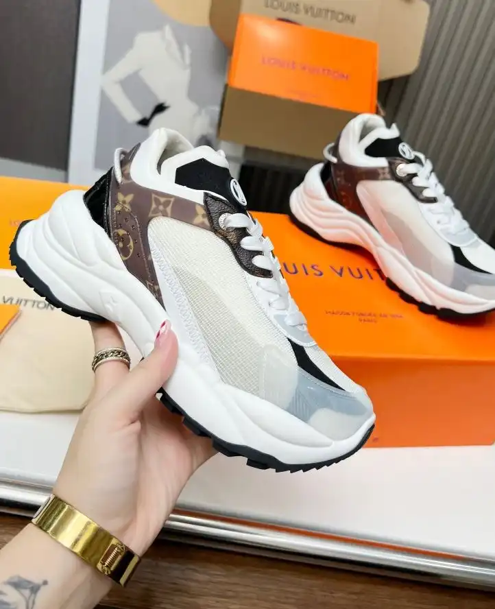 hype Louis Vuitton Sneakers