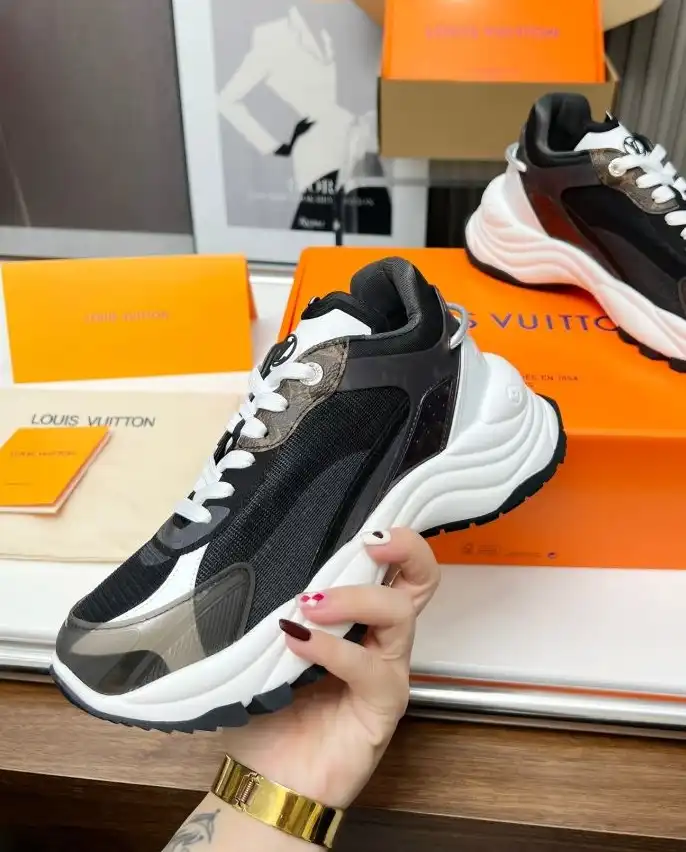 hype Louis Vuitton Sneakers