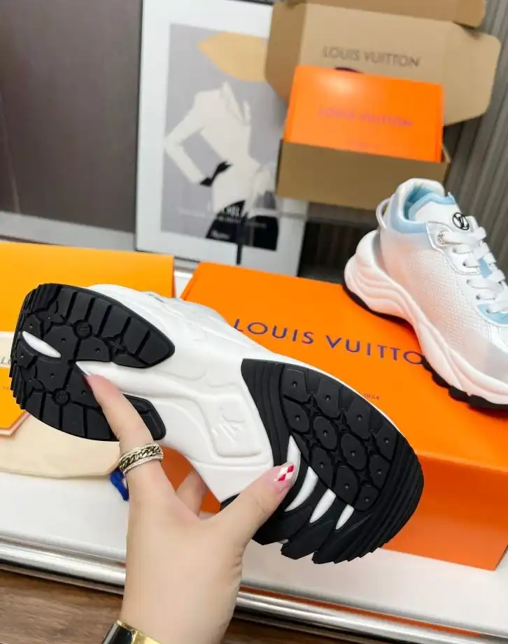 hype Louis Vuitton Sneakers