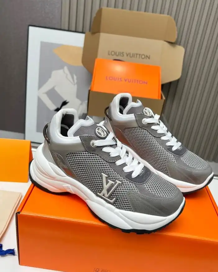 hype Louis Vuitton Sneakers