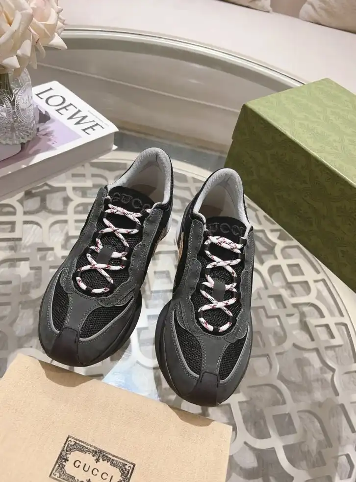 hype Gucci Sneakers