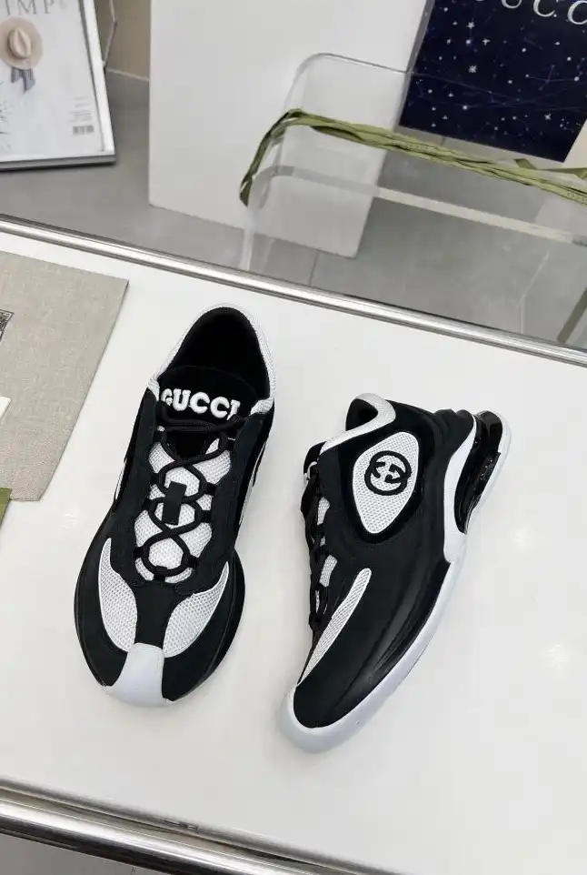 hype Gucci Sneakers