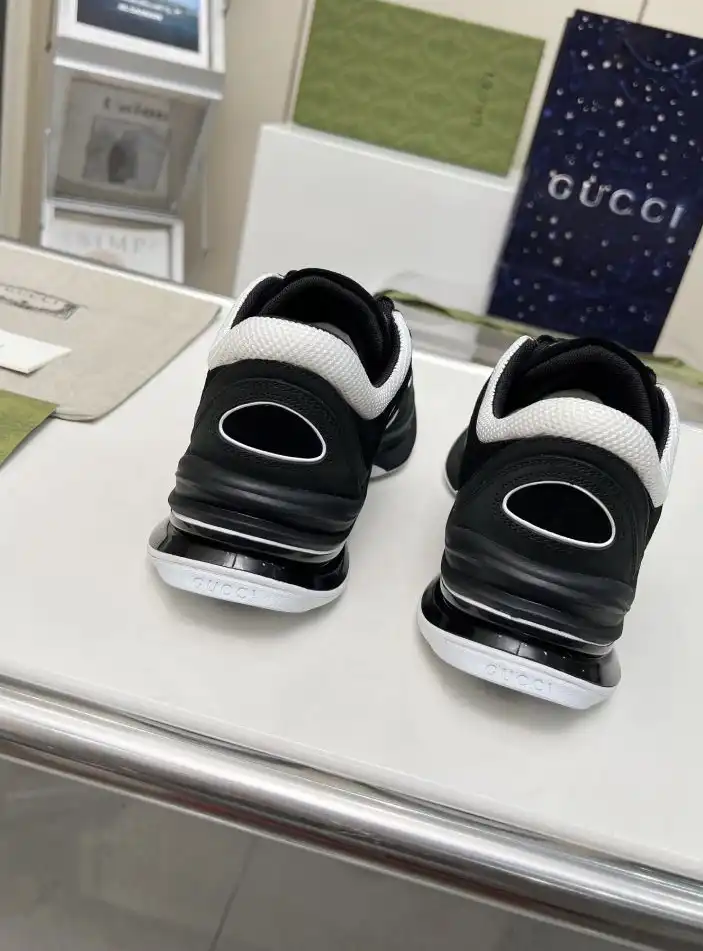 hype Gucci Sneakers