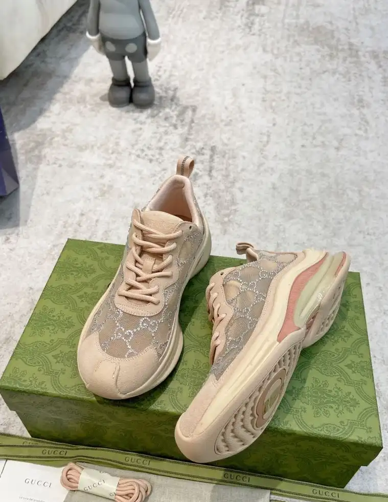 hype Gucci Sneakers