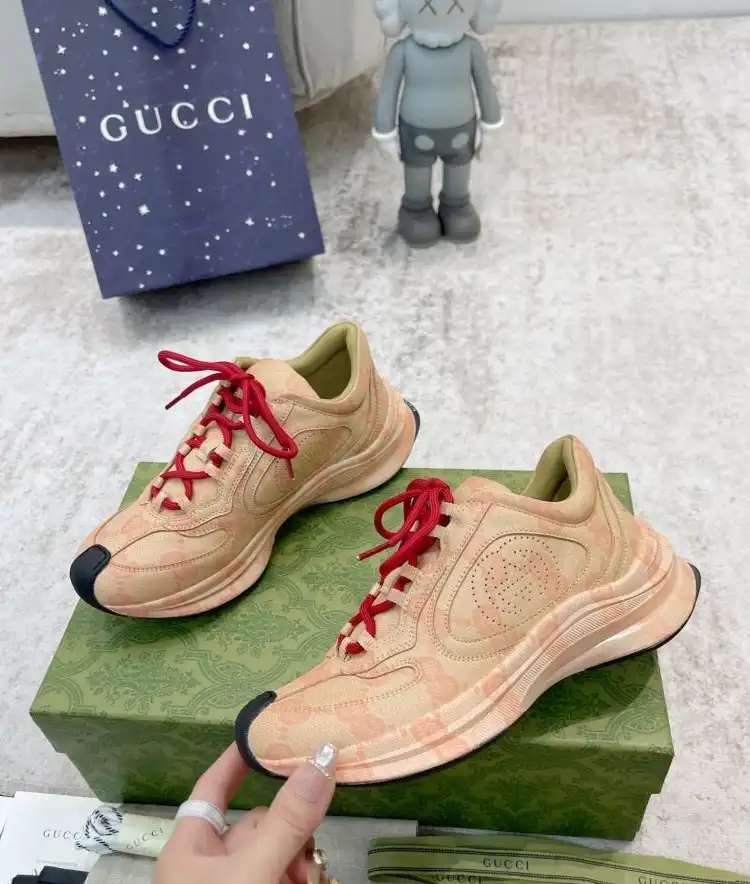 hype Gucci Sneakers