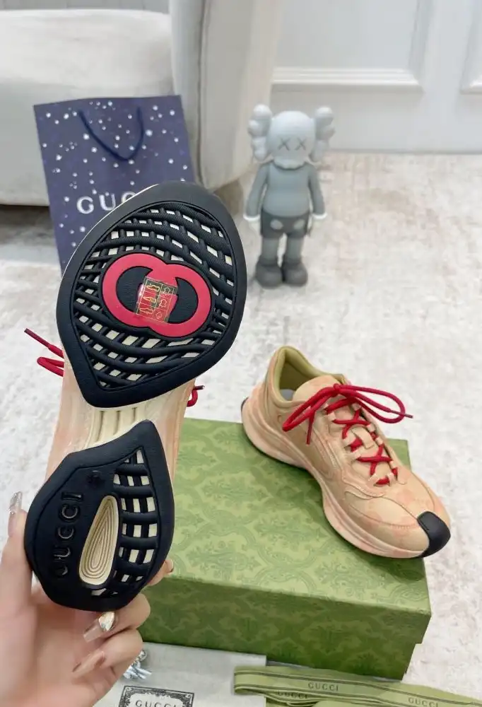 hype Gucci Sneakers