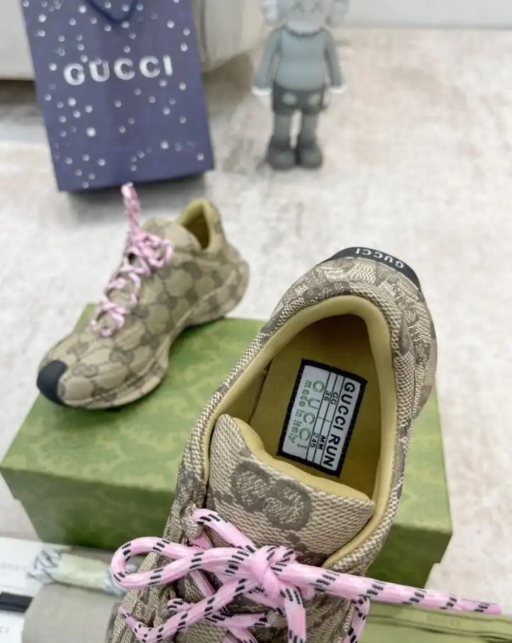 hype Gucci Sneakers