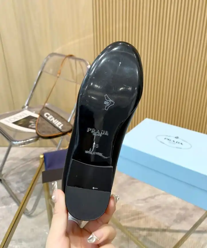 hype Prada Leather Shoes