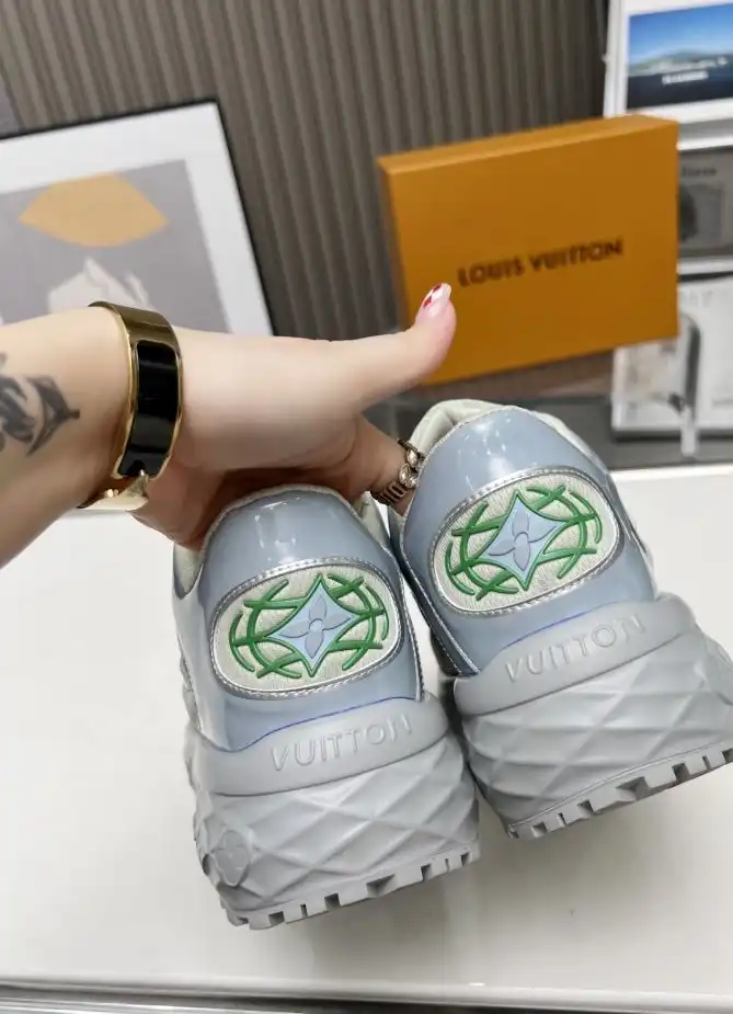 hype Louis Vuitton Sneakers