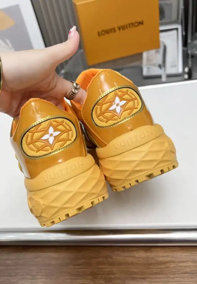 hype Louis Vuitton Sneakers