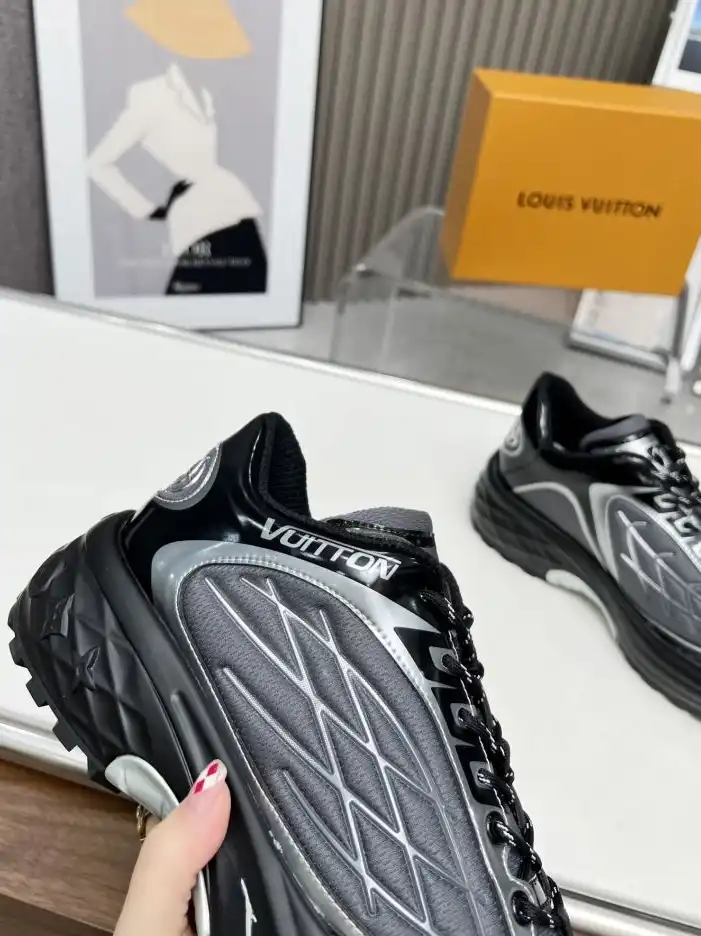 hype Louis Vuitton Sneakers