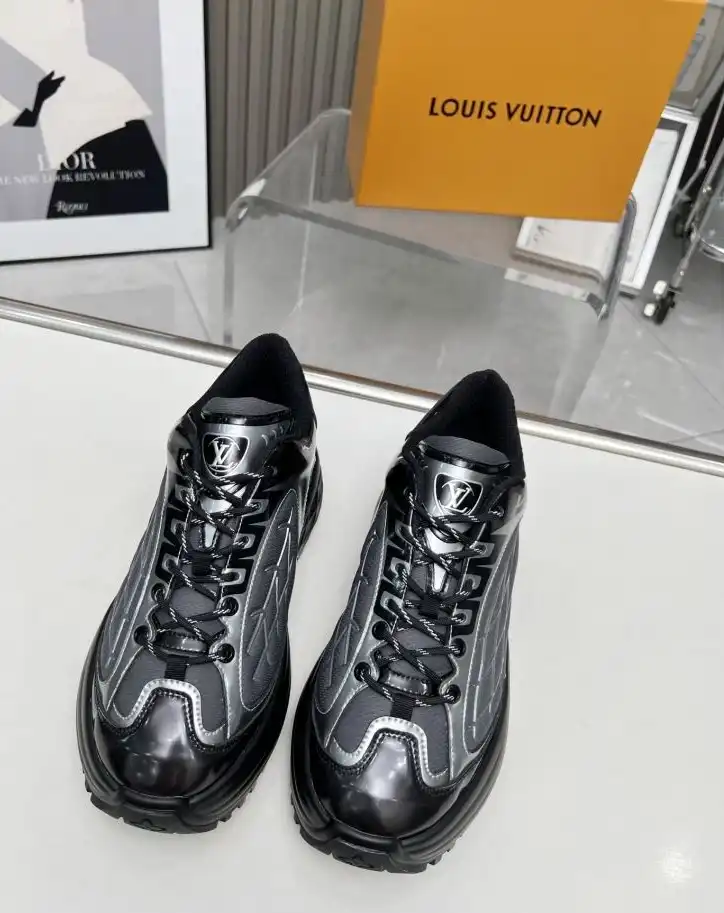 hype Louis Vuitton Sneakers